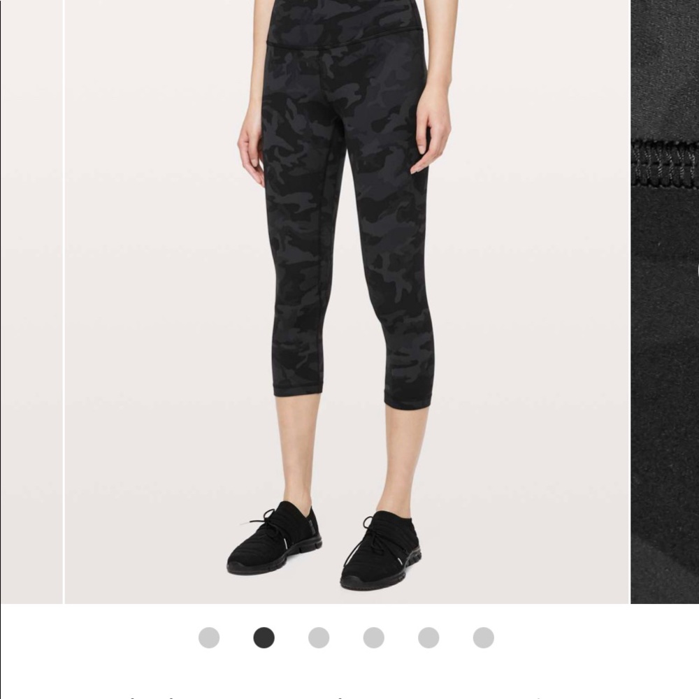 SOLD Lululemon camo align crops 21” - Picture 3 of 9